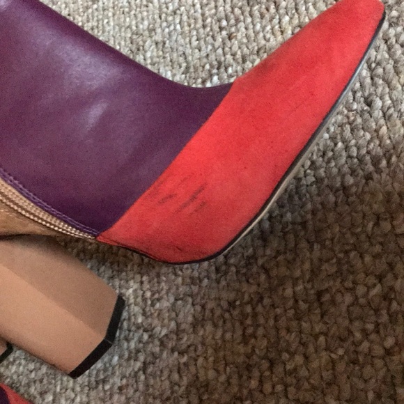 Calvin Klein Tri Colored ankle bootie - Picture 5 of 6